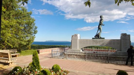 Terry Fox Lookout